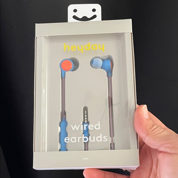 heyday Other - Heyday Blue Wired Earbuds